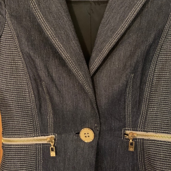 NEW Denim Blazer - Picture 3 of 3